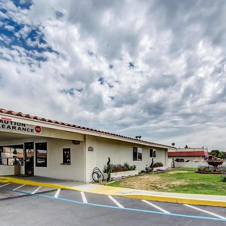 Motel 6 Manteca Exteriér fotografie