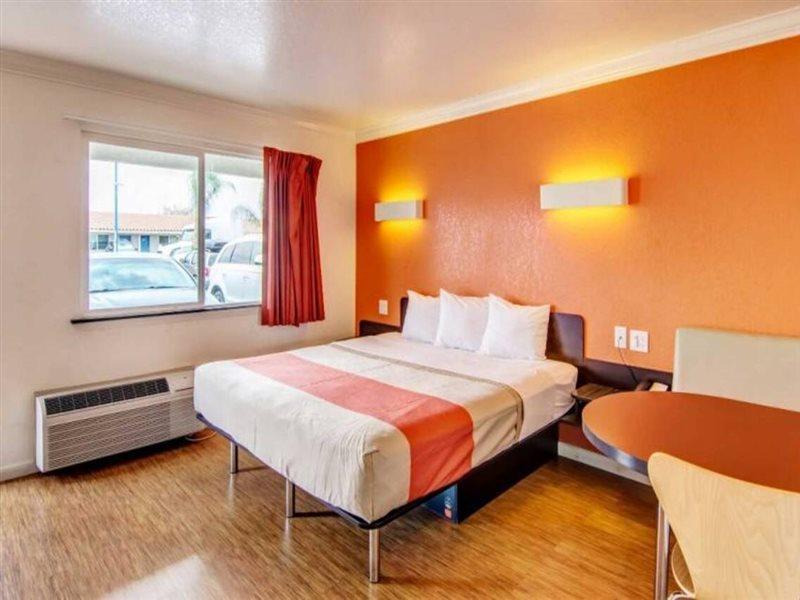 Motel 6 Manteca Exteriér fotografie