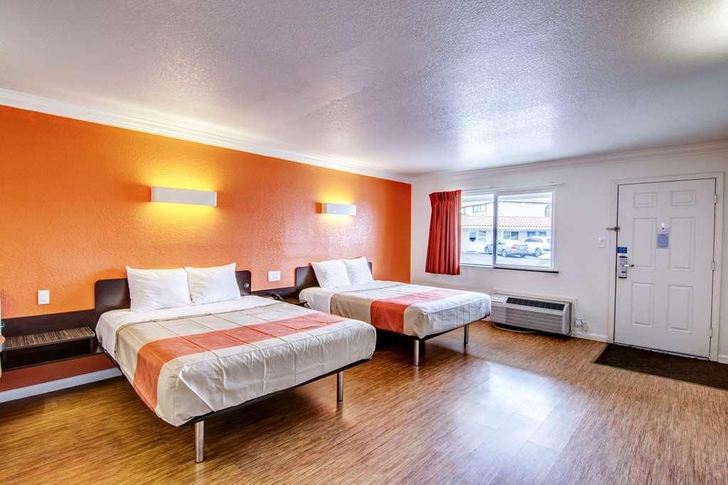 Motel 6 Manteca Pokoj fotografie