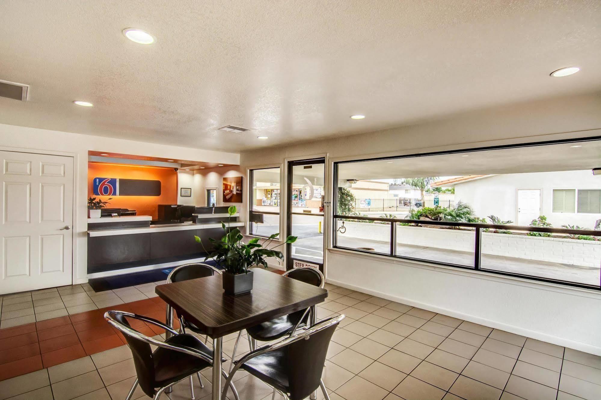 Motel 6 Manteca Exteriér fotografie