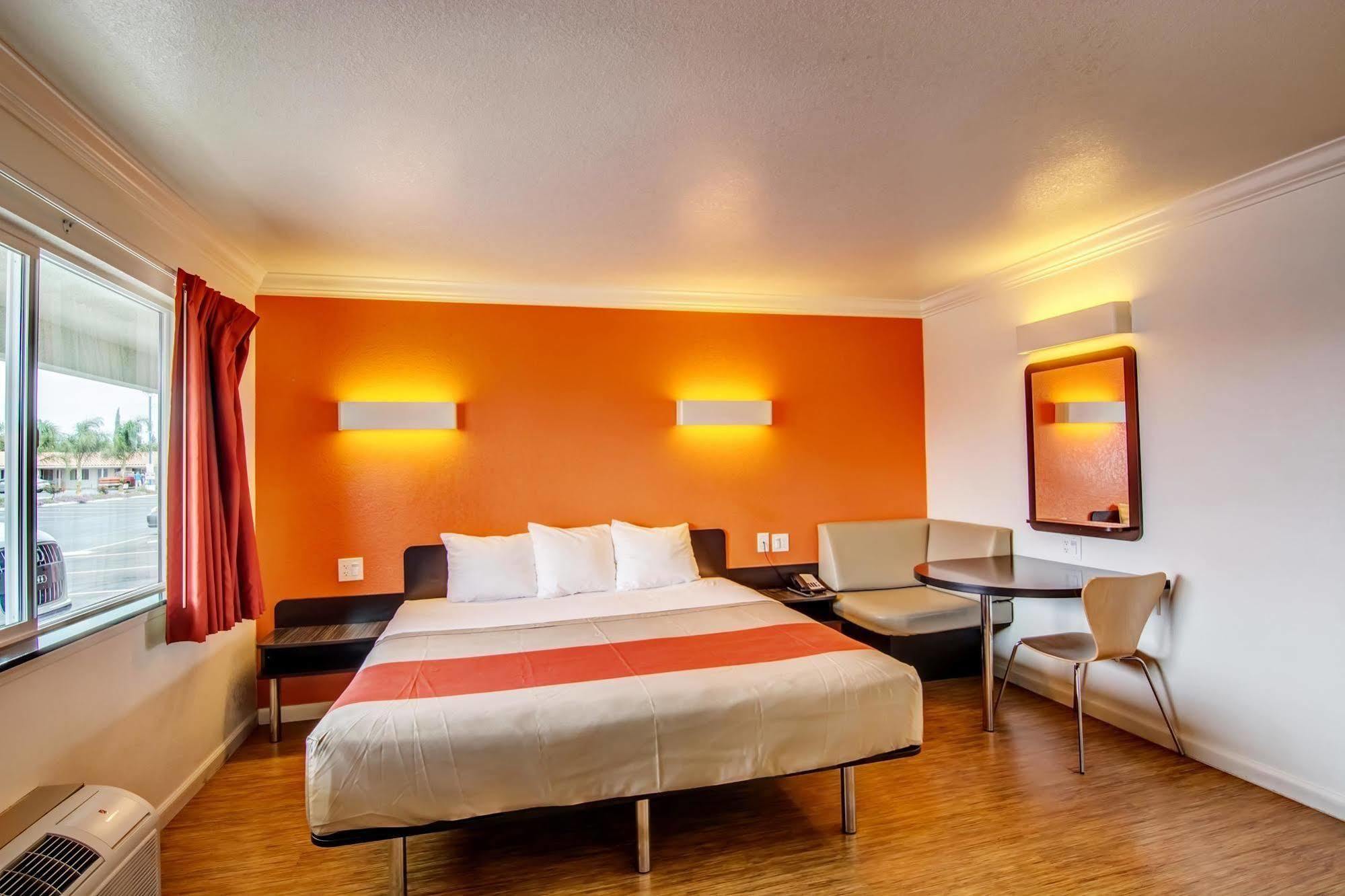 Motel 6 Manteca Exteriér fotografie