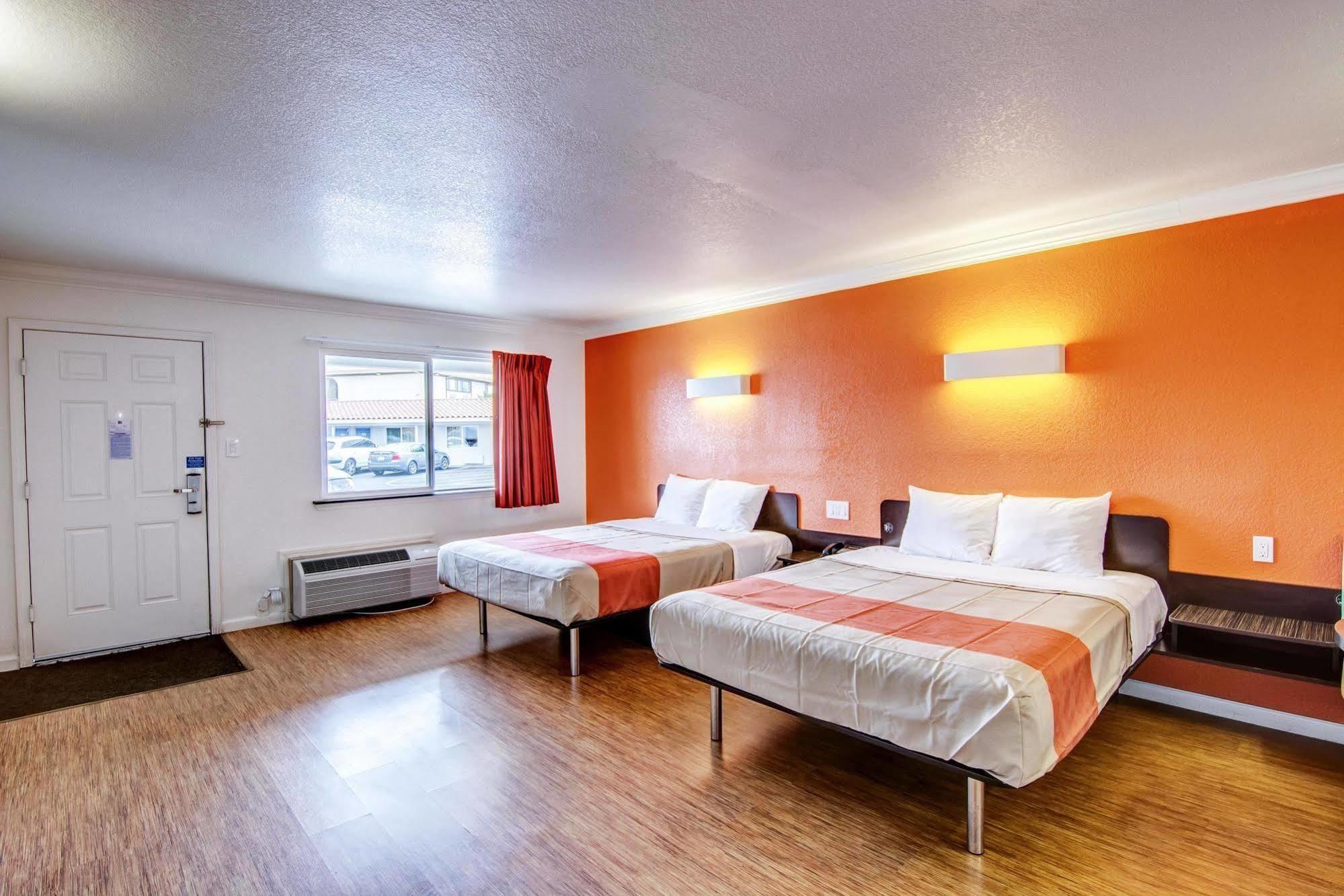 Motel 6 Manteca Exteriér fotografie